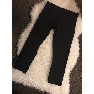 Lululemon Wunder Under Crops